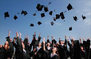 Akademik Kadro: Bilimsel Gelişimin Temel Taşı akademisyenler4